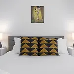 The Cherry Suites - Chinatown